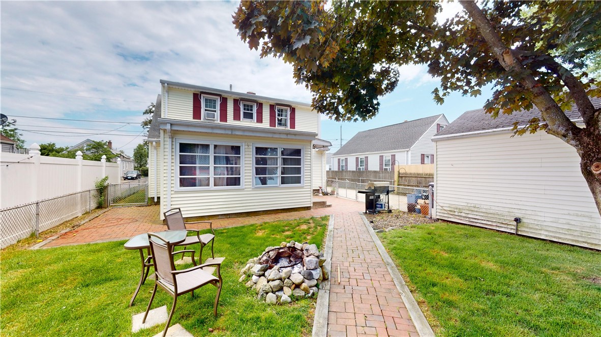 97 Dewey Avenue Pawtucket, RI 02861 - Photo 43 of 45