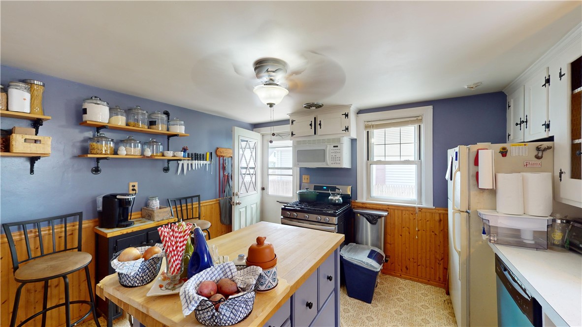 97 Dewey Avenue Pawtucket, RI 02861 - Photo 7 of 45