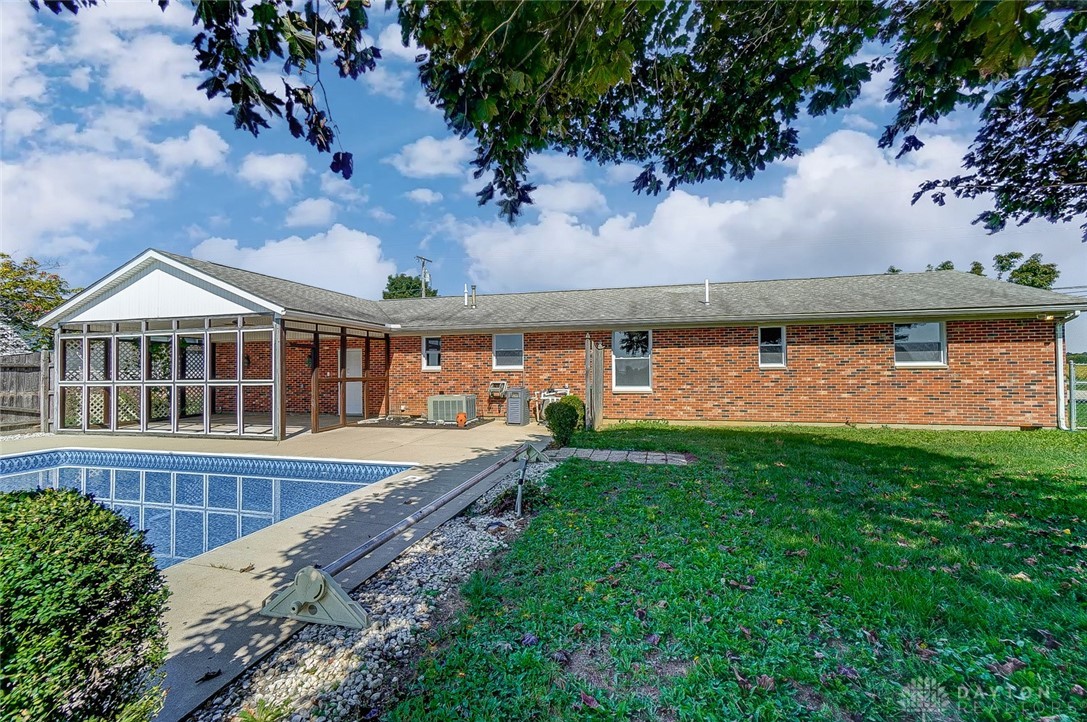 2357 Moorefield Road Springfield, OH 45502 - Photo 43 of 50 Gallery Image 43