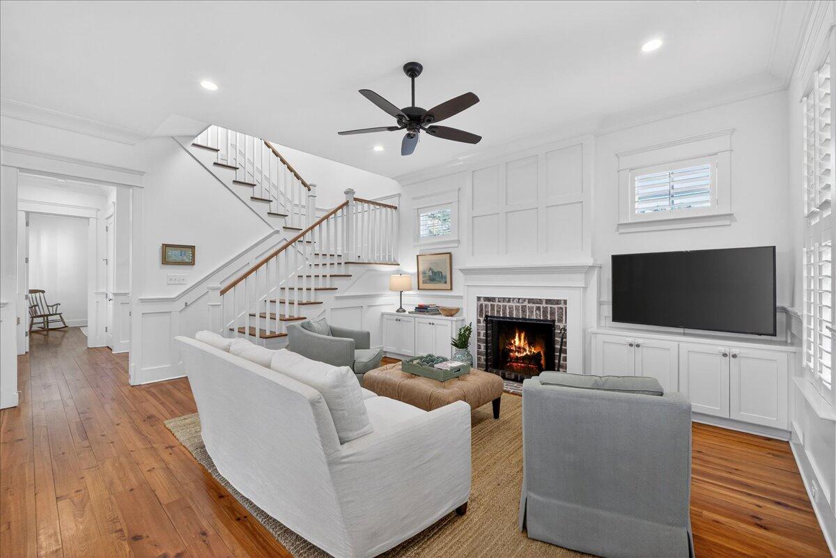 1461 Hale Road Mount Pleasant, SC 29464 - Photo 8 of 54 Wood Burning Fireplace