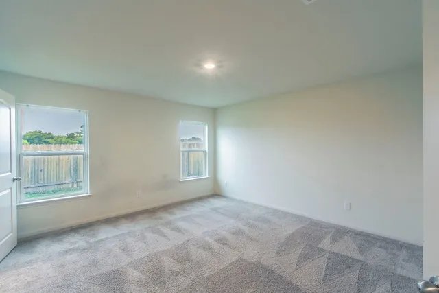 $293,000 | 136 Allington Circle, Jarrell, TX 76537