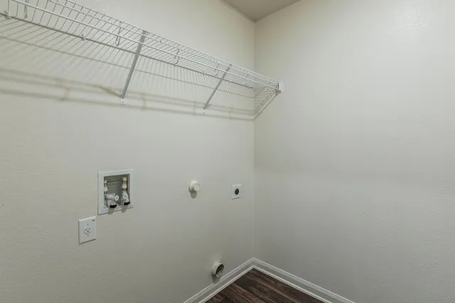 $293,000 | 136 Allington Circle, Jarrell, TX 76537