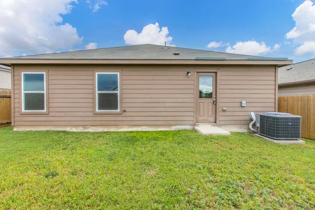 $293,000 | 136 Allington Circle, Jarrell, TX 76537