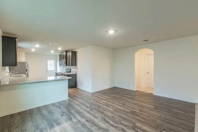 $293,000 | 136 Allington Circle, Jarrell, TX 76537