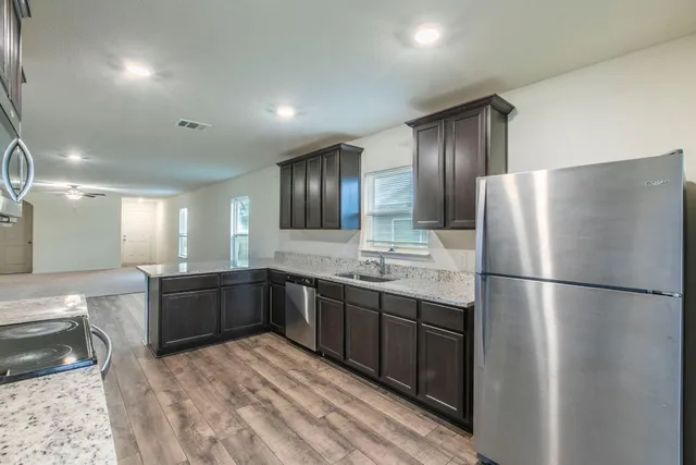 $293,000 | 136 Allington Circle, Jarrell, TX 76537