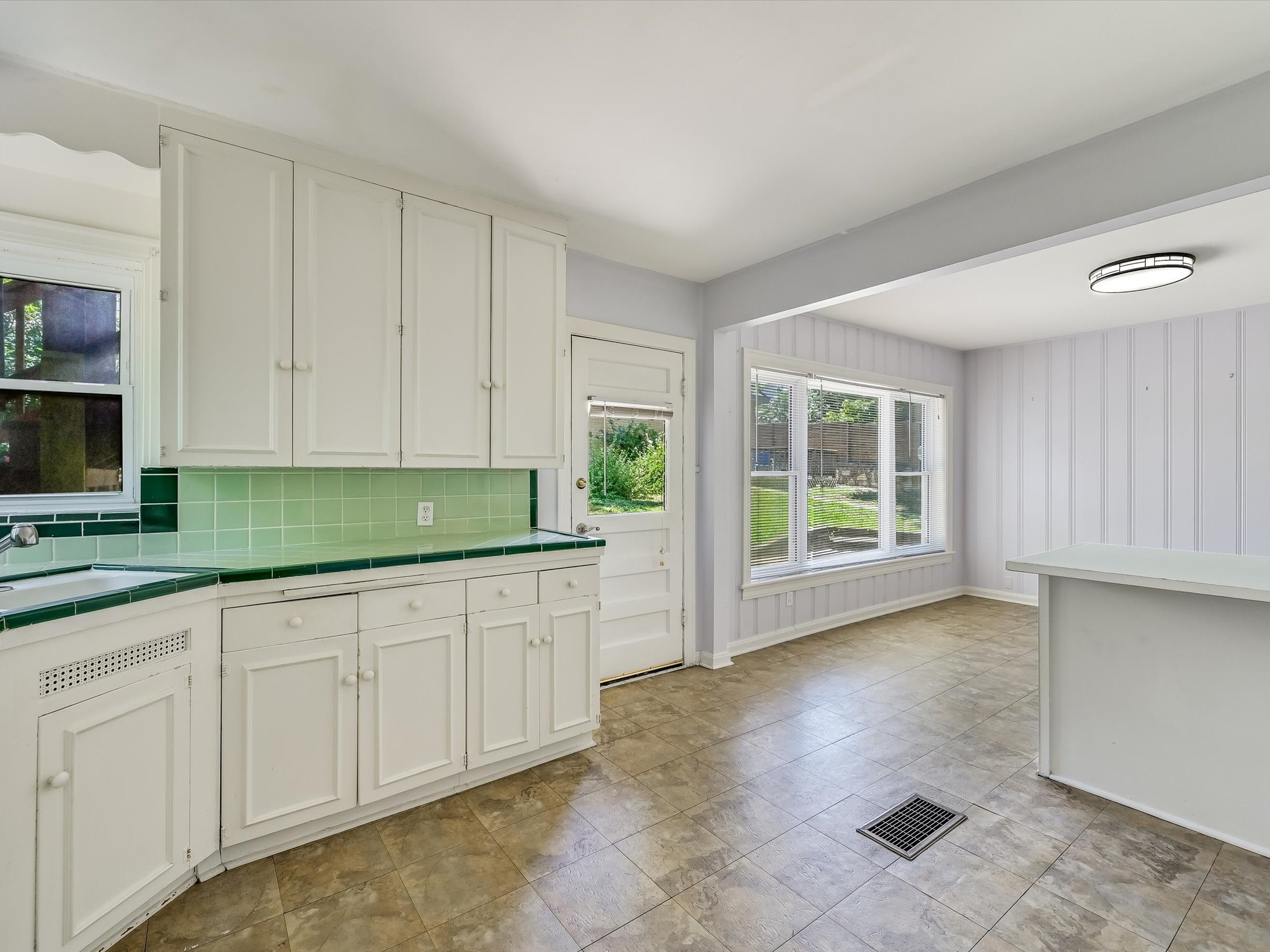 2323 Hartford Road Austin, TX 78703 - Photo 10 of 18