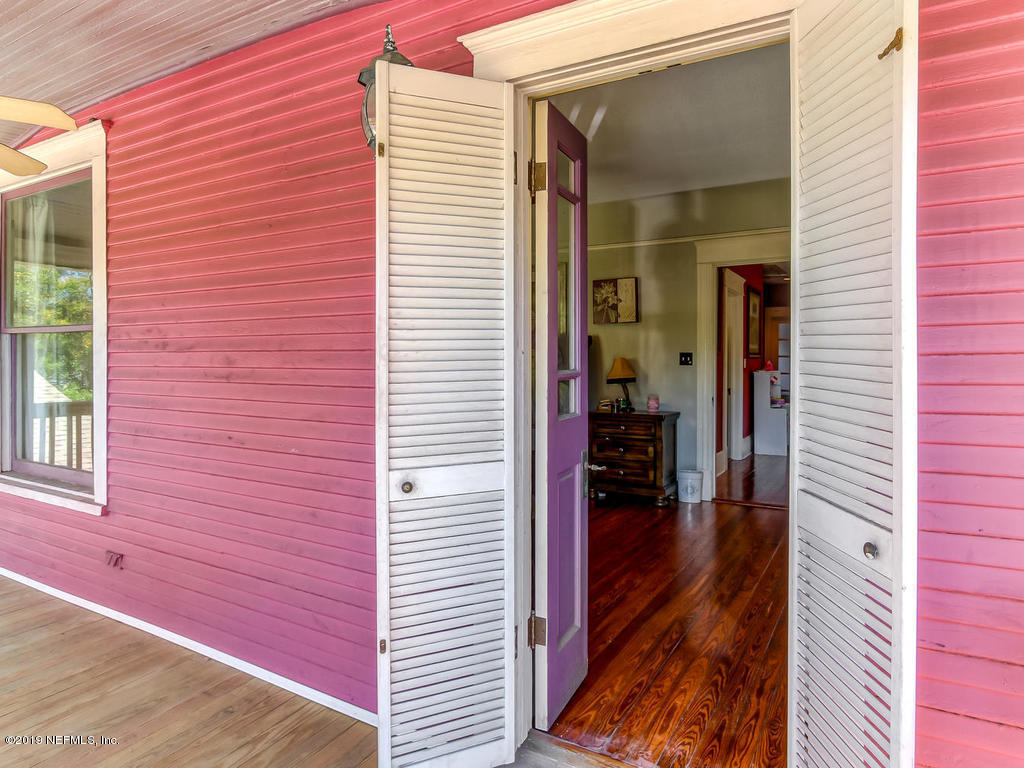2230 Post Street Jacksonville, FL 32204 - Photo 26 of 34 a view of a house and a balcony