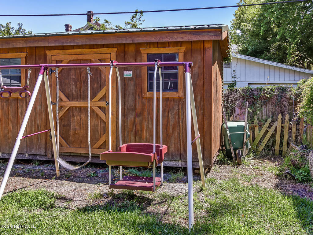 2230 Post Street Jacksonville, FL 32204 - Photo 31 of 34 a view of a room with chairs and a yard