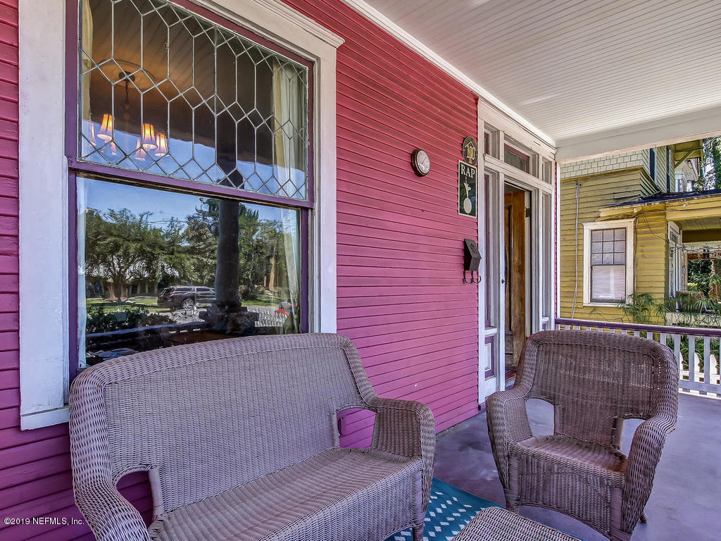2230 Post Street Jacksonville, FL 32204 - Photo 32 of 34 a view of a brick house with a large window