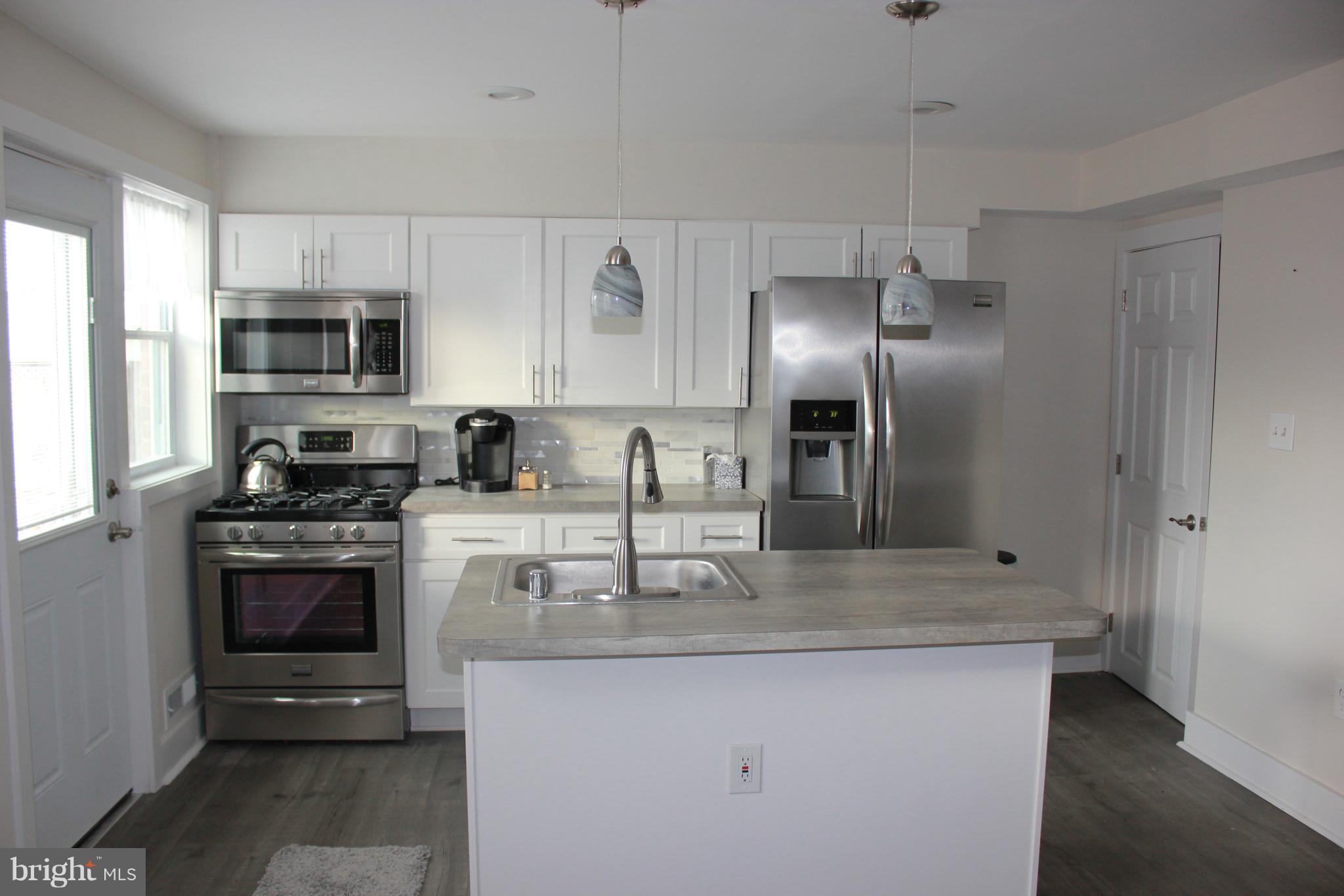 1952 Church Road Baltimore, MD 21222 - Photo 3 of 14 Kitchen
