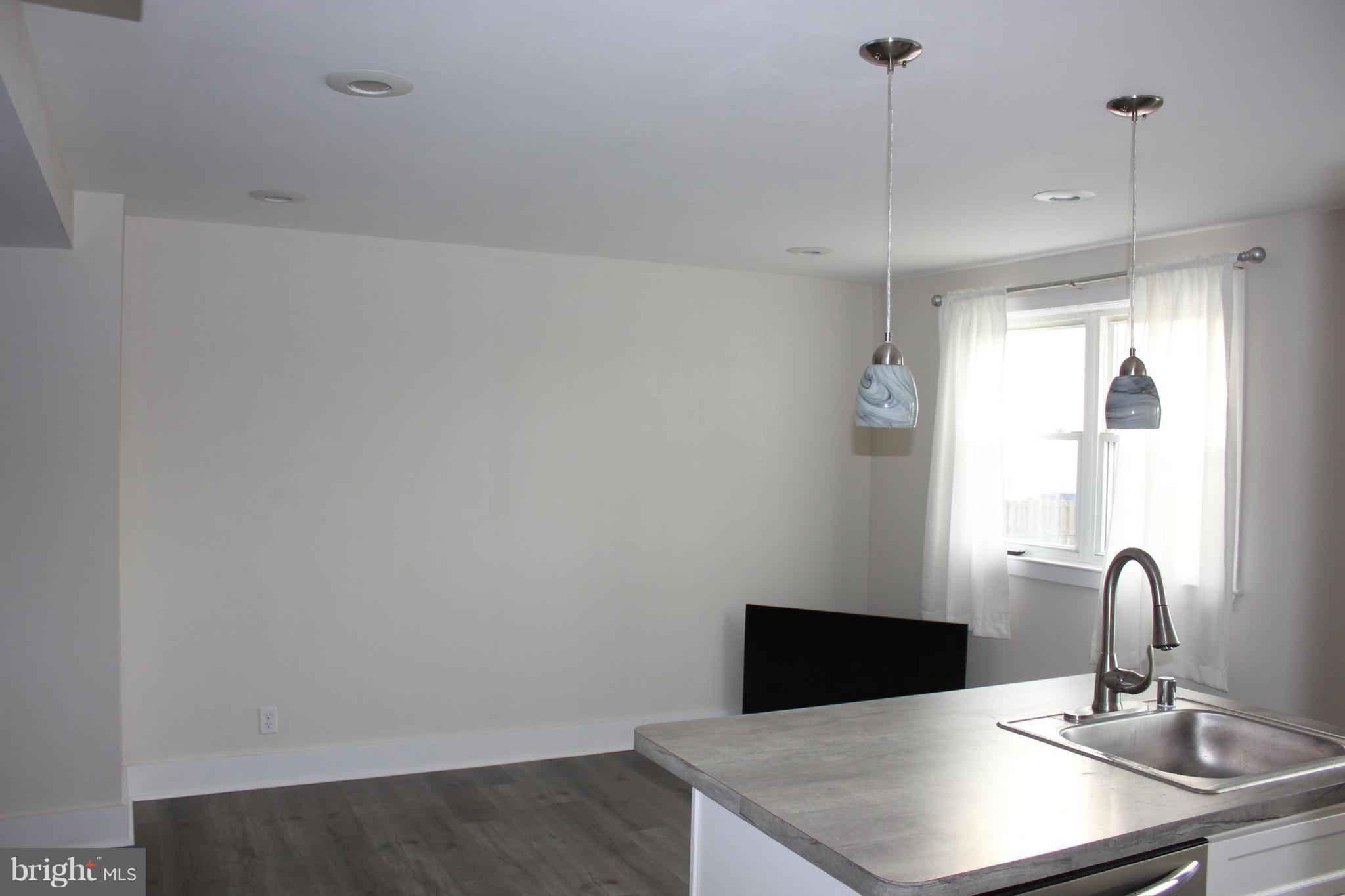 1952 Church Road Baltimore, MD 21222 - Photo 4 of 14 Dining Room