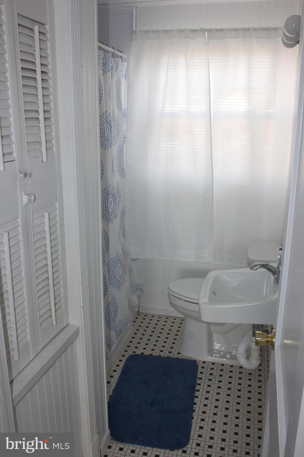 1952 Church Road Baltimore, MD 21222 - Photo 10 of 14 Bath