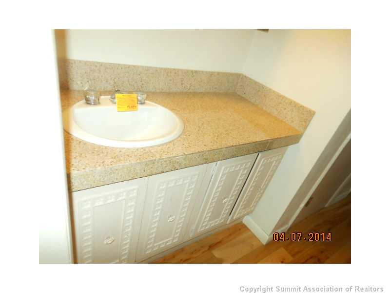 70 Evergreen Road, Unit A105 Dillon, CO 80435 - Photo 10 of 11 a bathroom with a sink
