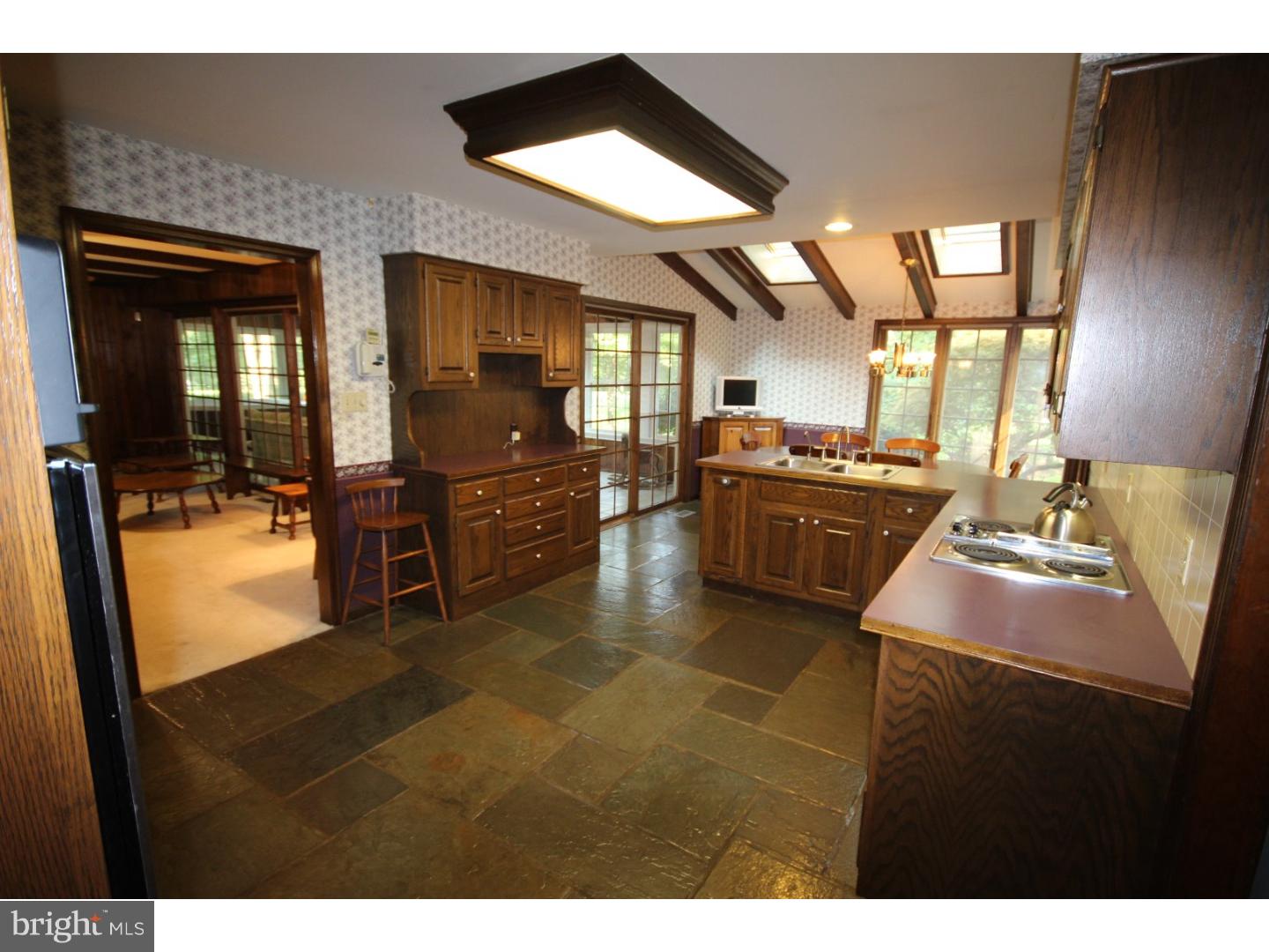 482 Stoneybrook Road Newtown, PA 18940 - Photo 10 of 25 Kitchen