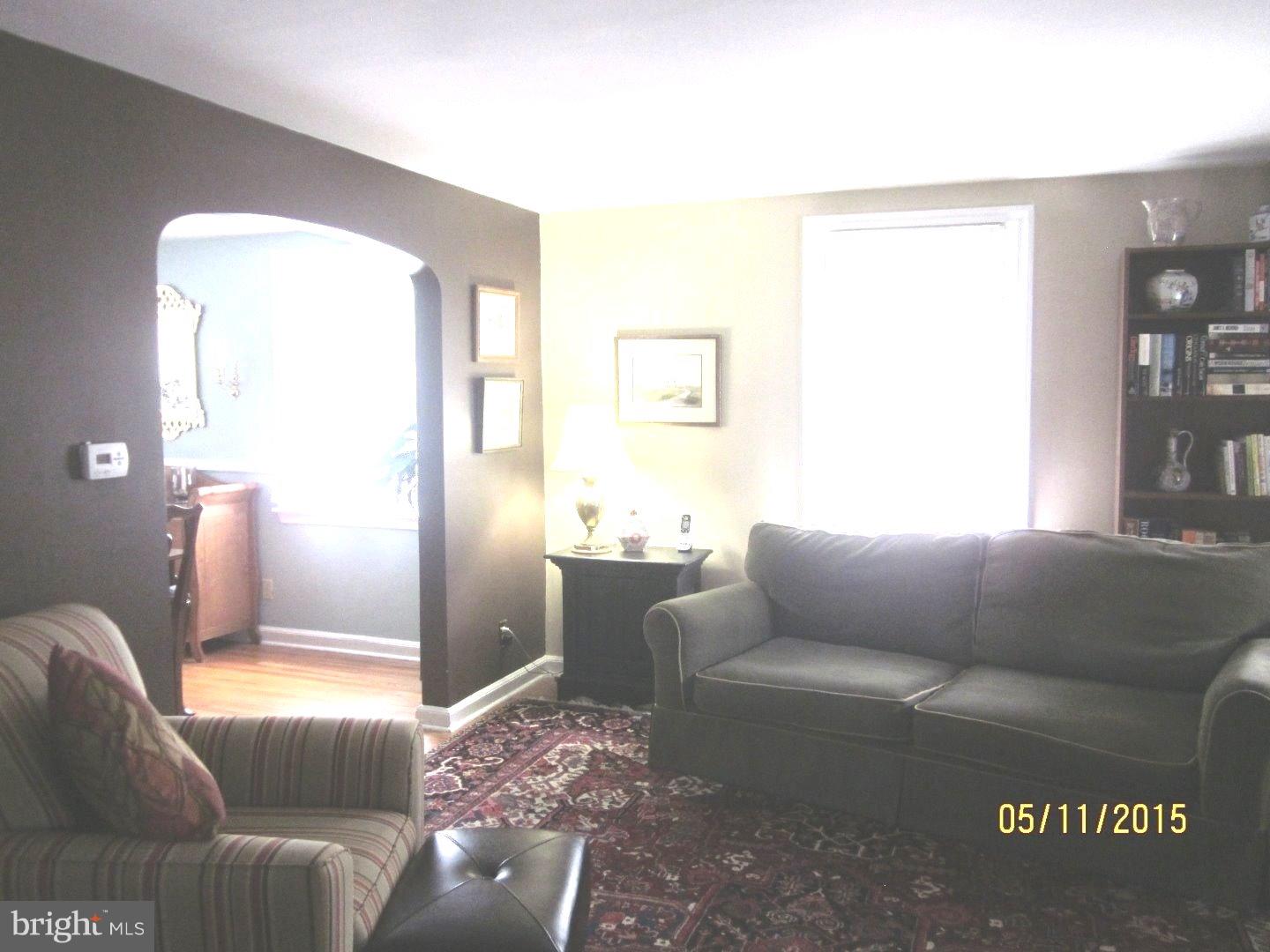 506 Cumberland Road Havertown, PA 19083 - Photo 11 of 25 Living Room