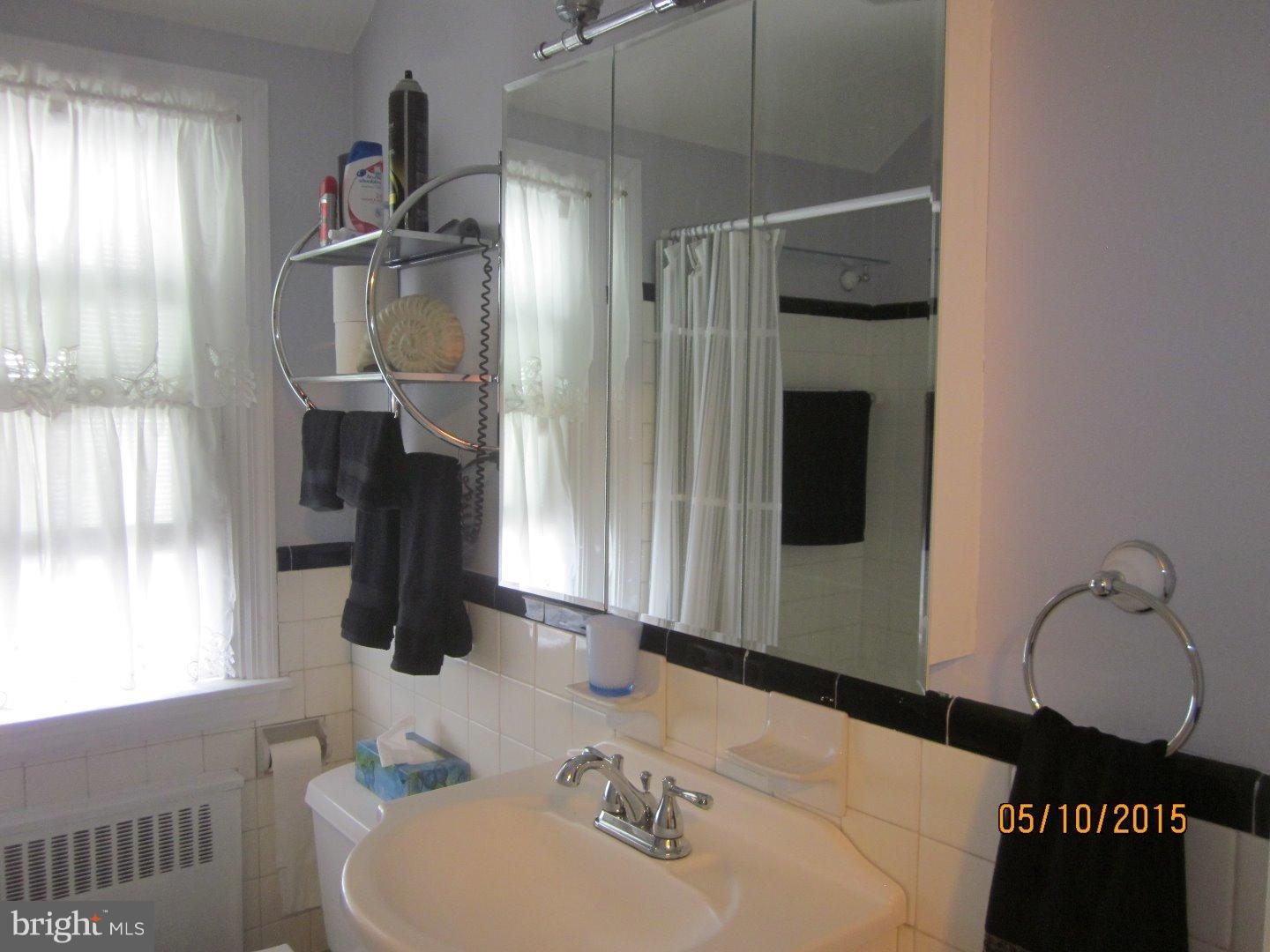 506 Cumberland Road Havertown, PA 19083 - Photo 17 of 25 Bathroom