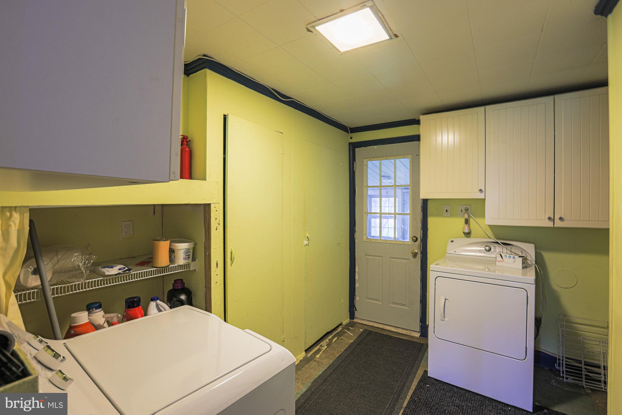 4232 Silver Spring Road Perry Hall, MD 21236 - Photo 23 of 50 Main Level Laundry