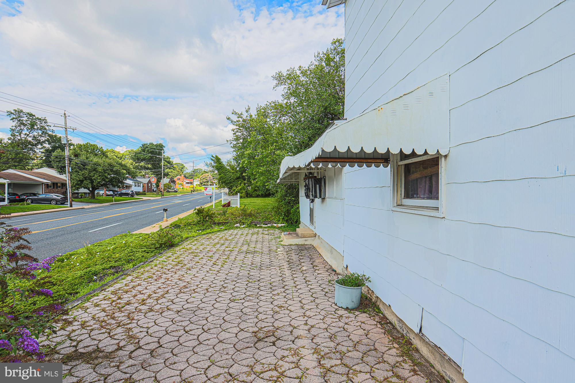 4232 Silver Spring Road Perry Hall, MD 21236 - Photo 5 of 50 Front area 2
