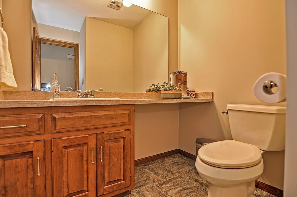 179 York Road Mansfield, MA 02048 - Photo 15 of 30 Gallery Image 15