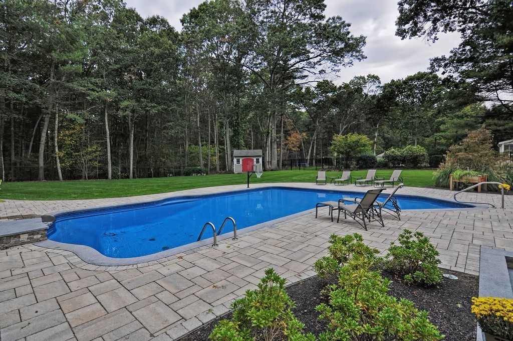 179 York Road Mansfield, MA 02048 - Photo 7 of 30 Gallery Image 7