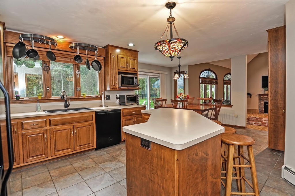 179 York Road Mansfield, MA 02048 - Photo 10 of 30 Gallery Image 10