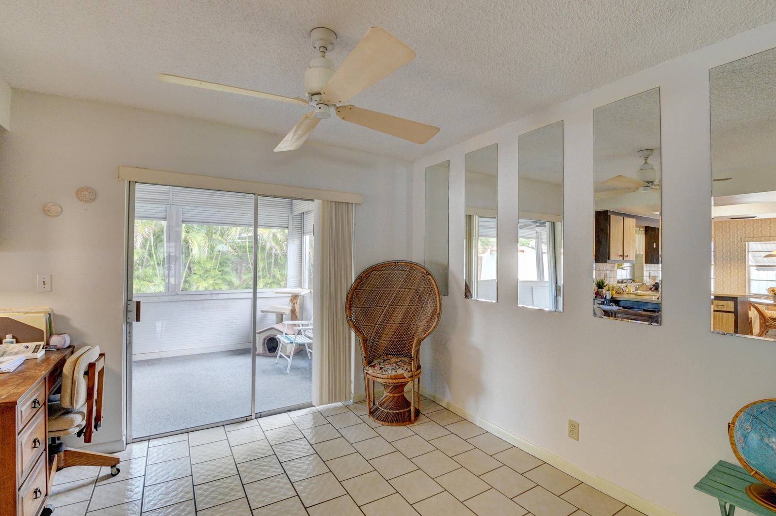22832 Southwest 53rd Avenue Boca Raton, FL 33433 - Photo 24 of 45 Off the Kitchen