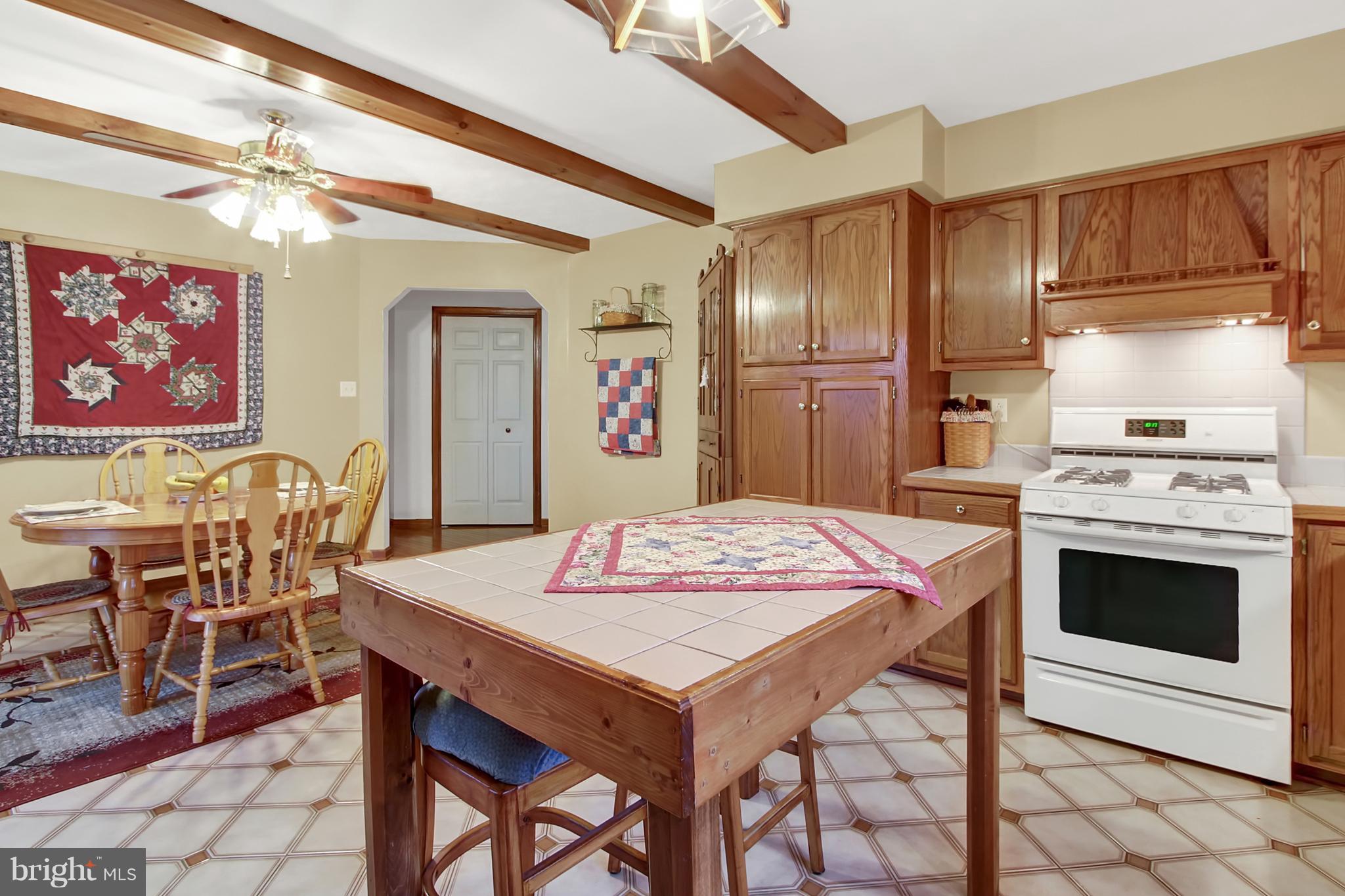 193 Smith Road York Springs, PA 17372 - Photo 6 of 36 Gallery Image 6