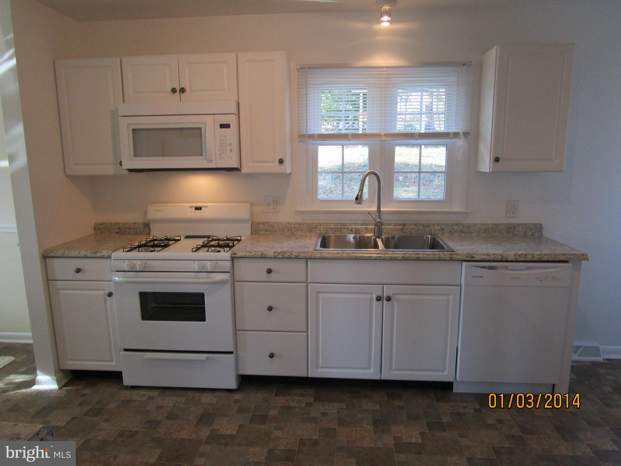 55 Nottingham Road Hagerstown, MD 21740 - Photo 3 of 22 Kitchen