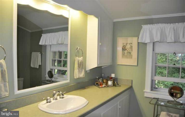 8469 Bozman Neavitt Road St. Michaels, MD 21663 - Photo 21 of 30 Bath