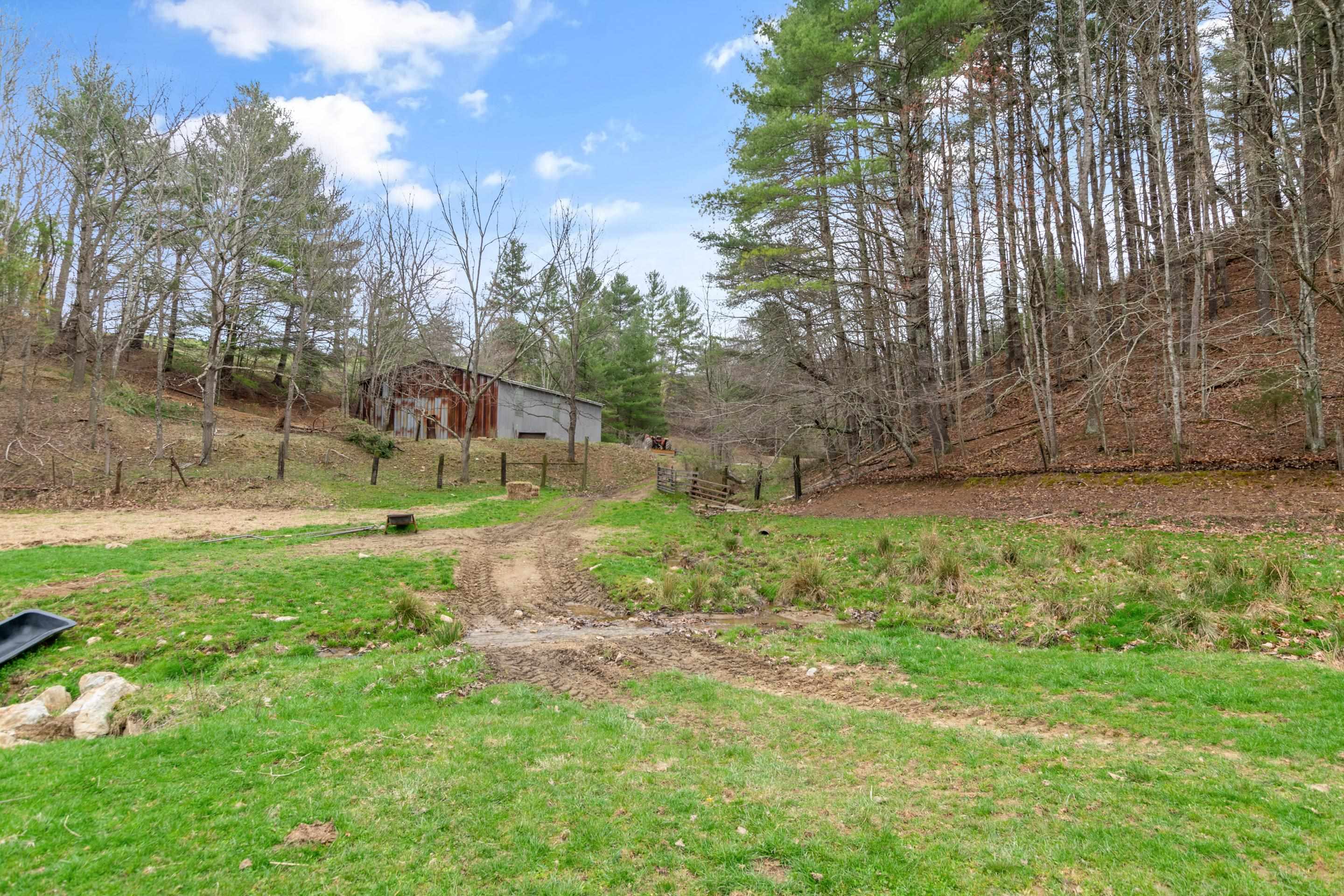 497 Horse Ridge Road Northwest Willis, VA 24380 - Photo 14 of 64 Gallery Image 14