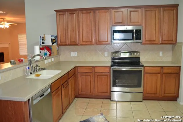 $2,000 | 714 Point Sunset, San Antonio, TX 78253