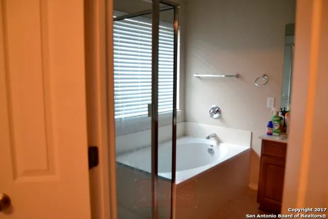 $2,000 | 714 Point Sunset, San Antonio, TX 78253