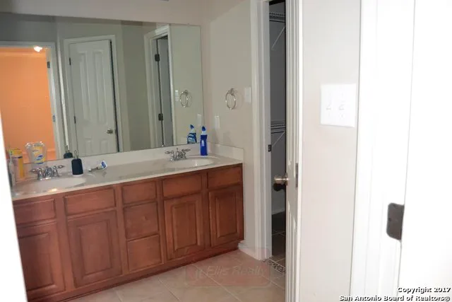 $2,000 | 714 Point Sunset, San Antonio, TX 78253