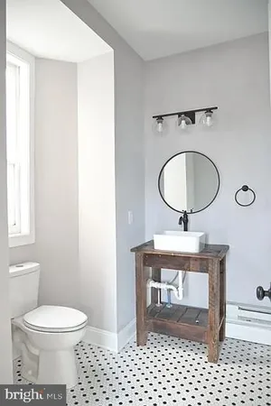 $1,000 | 4139 West Girard Avenue, Unit 4, Philadelphia, PA 19104