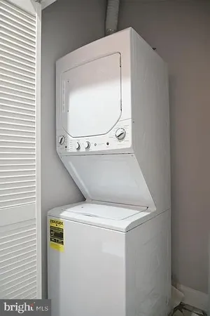 $1,000 | 4139 West Girard Avenue, Unit 4, Philadelphia, PA 19104