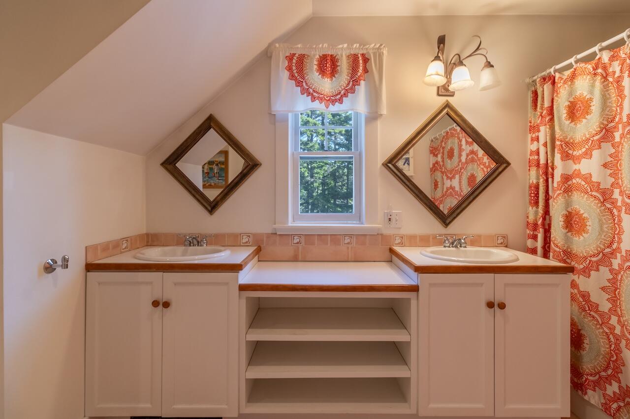 177 Richtown Road Tremont, ME 04612 - Photo 35 of 59 Second Floor Bathroom