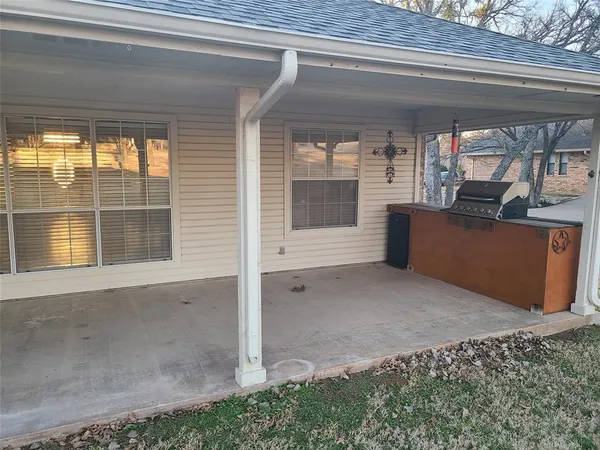 $2,300 | 8921 Bontura Road, Granbury, TX 76049