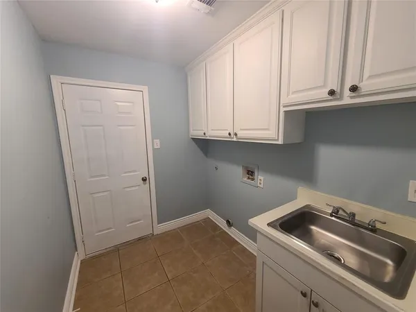 $2,300 | 8921 Bontura Road, Granbury, TX 76049