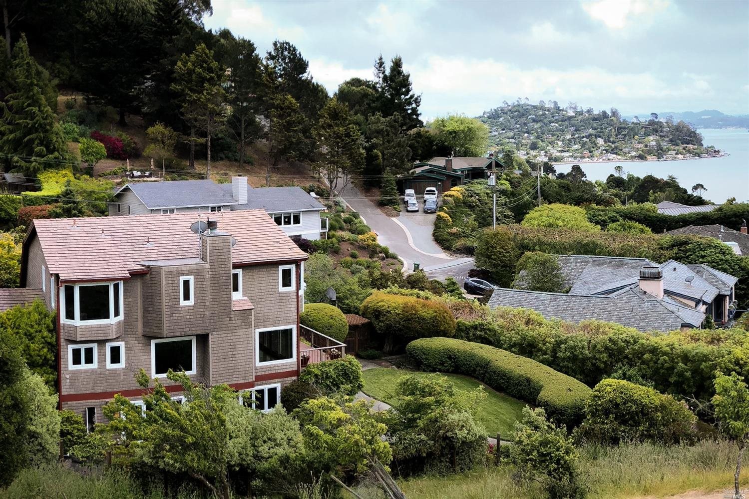 an aerial view of multiple house