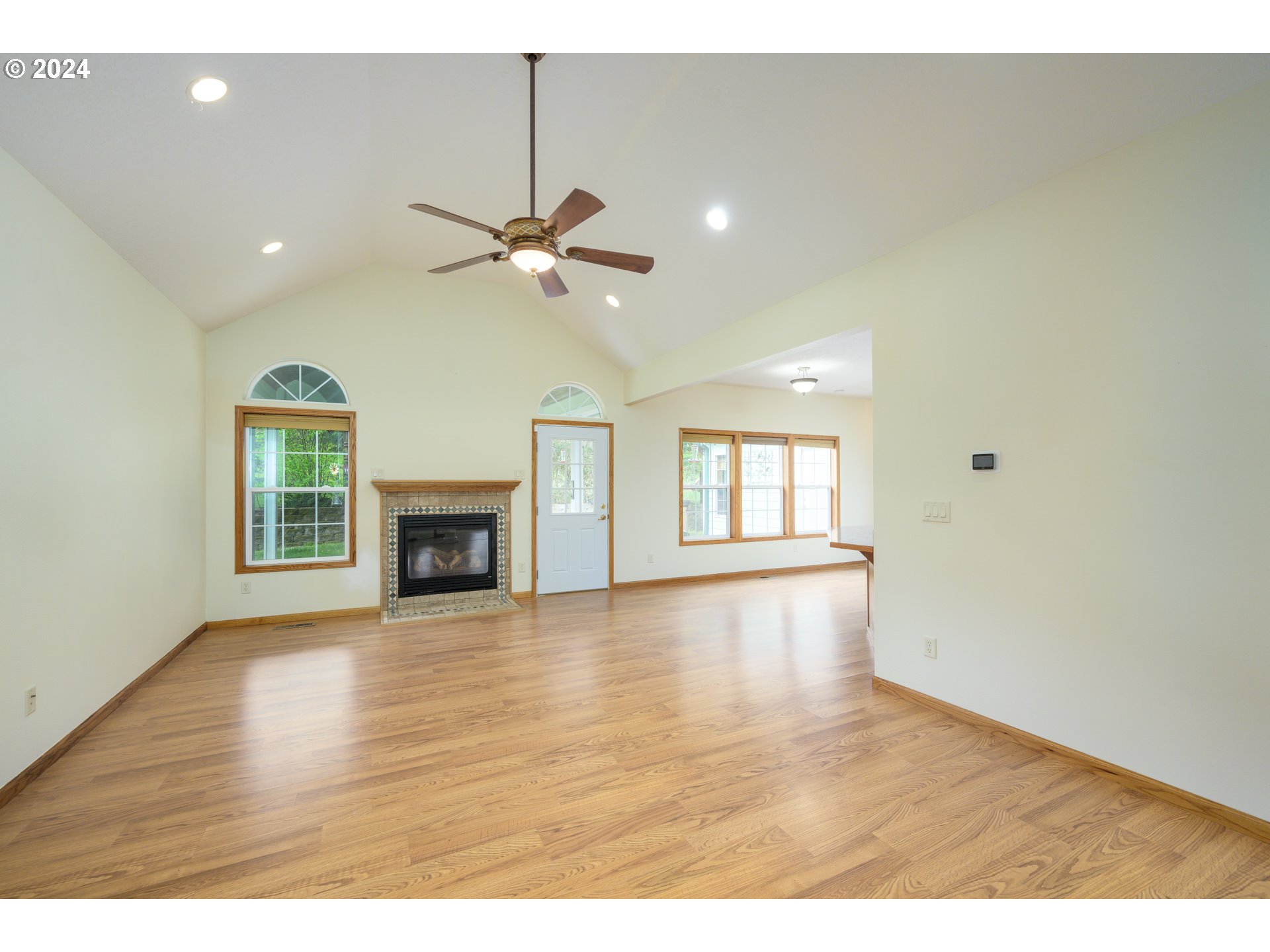 17555 Southwest Gopher Valley Road Sheridan, OR 97378 - Photo 12 of 48 Gallery Image 12