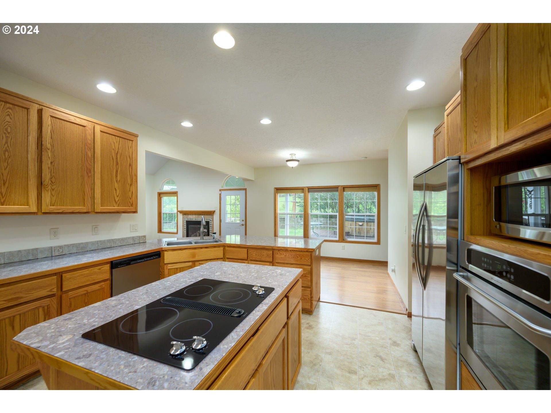 17555 Southwest Gopher Valley Road Sheridan, OR 97378 - Photo 15 of 48 Gallery Image 15