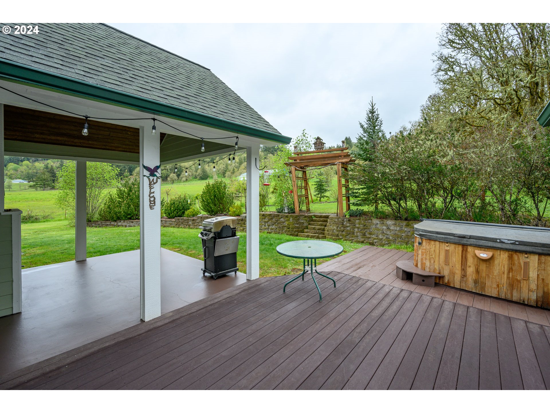 17555 Southwest Gopher Valley Road Sheridan, OR 97378 - Photo 8 of 48 Gallery Image 8