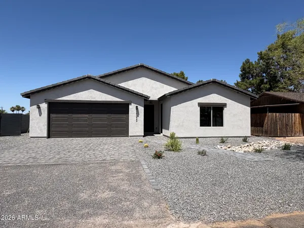 $899,900 | 19222 North 29th Place, Phoenix, AZ 85050