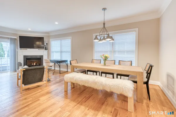 $589,900 | 39 Harvest Court, Unit 39, Newington, CT 06111