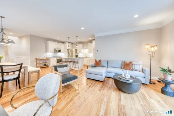 $589,900 | 39 Harvest Court, Unit 39, Newington, CT 06111