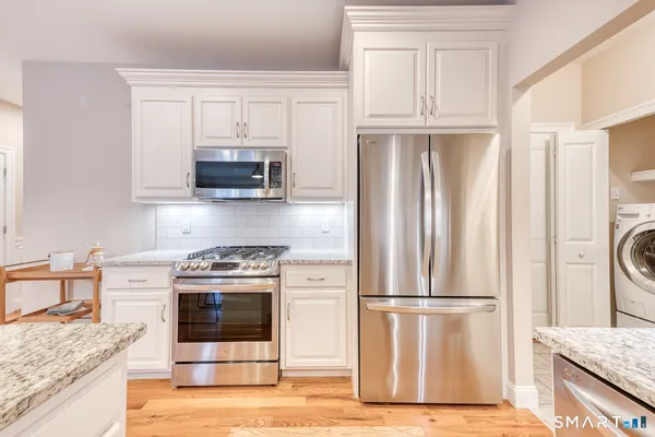 $589,900 | 39 Harvest Court, Unit 39, Newington, CT 06111