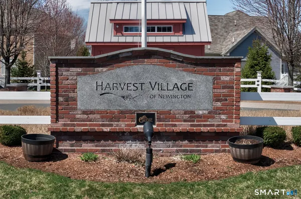 $589,900 | 39 Harvest Court, Unit 39, Newington, CT 06111