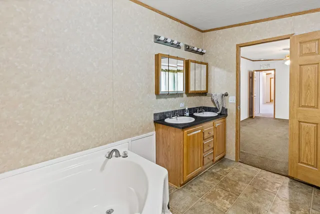 $179,900 | 1111 South Jefferson Street, Salem, IL 62881