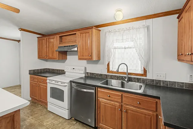 $179,900 | 1111 South Jefferson Street, Salem, IL 62881