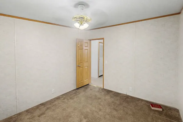 $179,900 | 1111 South Jefferson Street, Salem, IL 62881